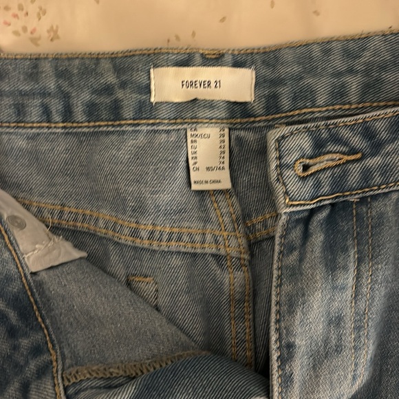 Forever 21 Heart Jeans - Picture 3 of 4